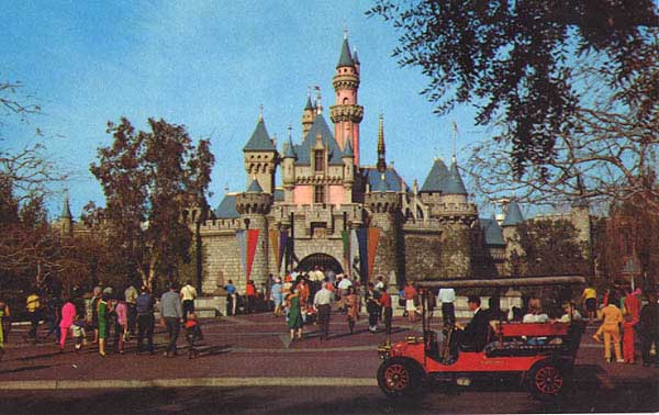Sleeping Beauty Castle w/ Car